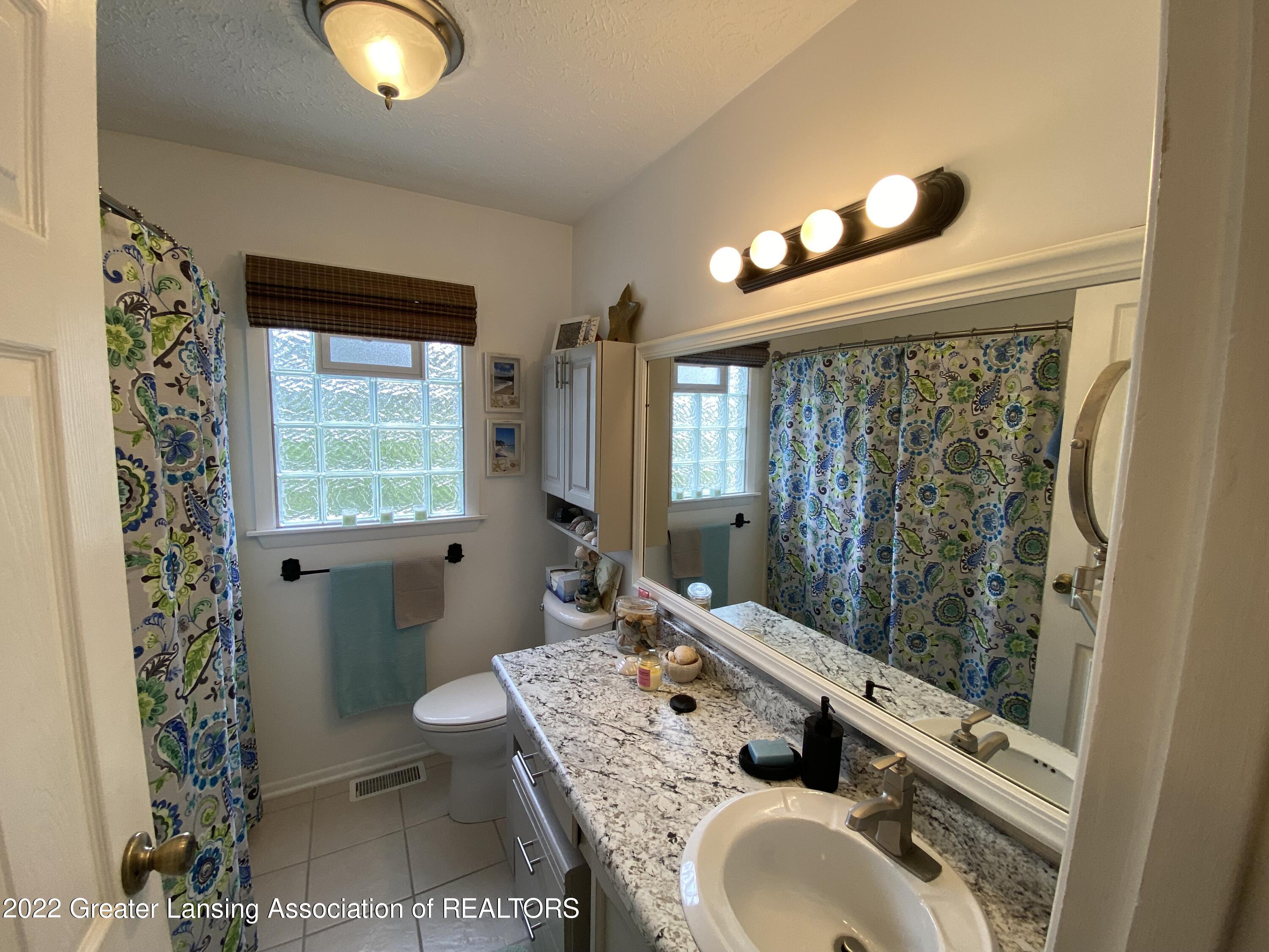 4200 Sleight Road Bath, MI 48808 - Photo 13 of 22 *