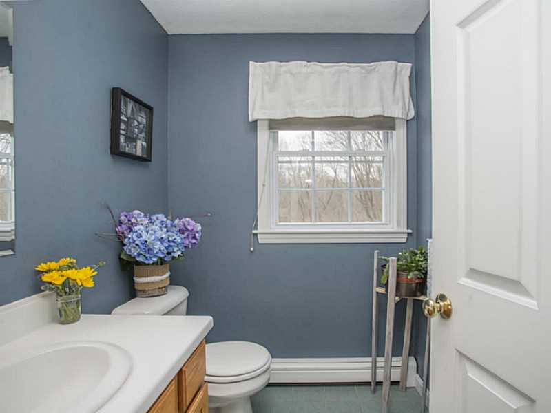 51 Scott Road Cumberland, RI 02864 - Photo 10 of 25 Bathroom.