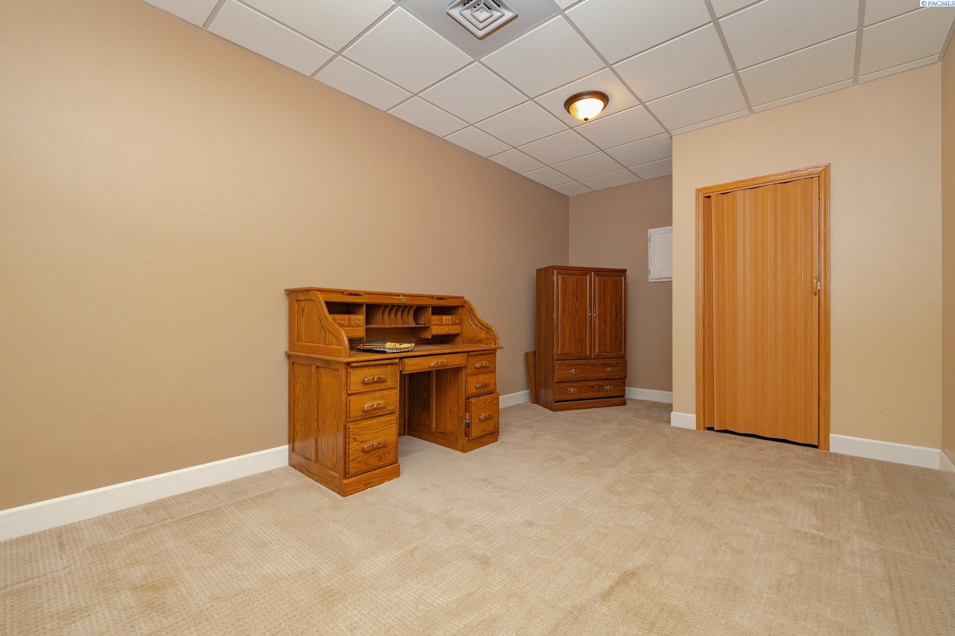 98906 East Clover Road Kennewick, WA 99338 - Photo 29 of 50 Gallery Image 29