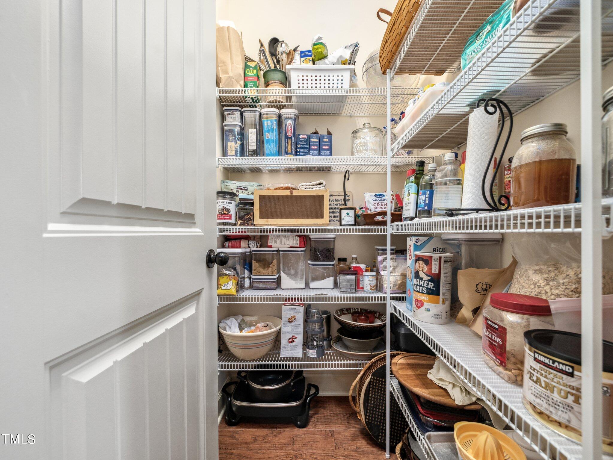 8-web-or-mls-2319 Lowden-128