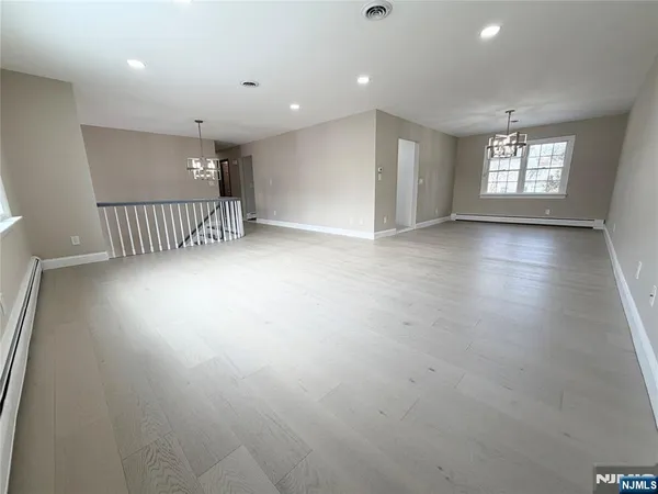 $1,600,000 | 850 Ridgewood Avenue, Oradell, NJ 07649