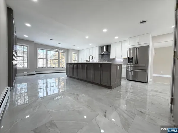 $1,600,000 | 850 Ridgewood Avenue, Oradell, NJ 07649