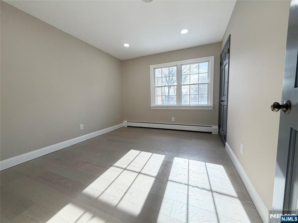 850 Ridgewood Avenue Oradell, NJ 07649 - Photo 30 of 48 a view of an empty room and a window