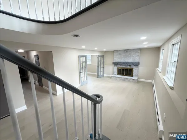 a view of livingroom with kitchen