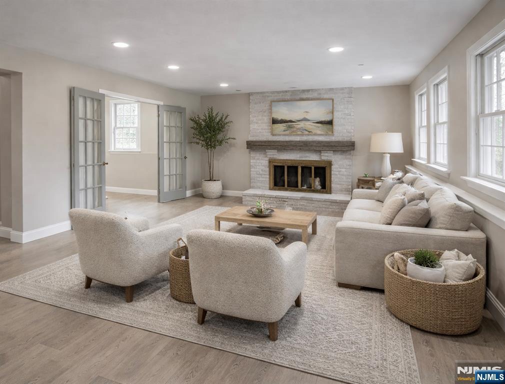 850 Ridgewood Avenue Oradell, NJ 07649 - Photo 3 of 48