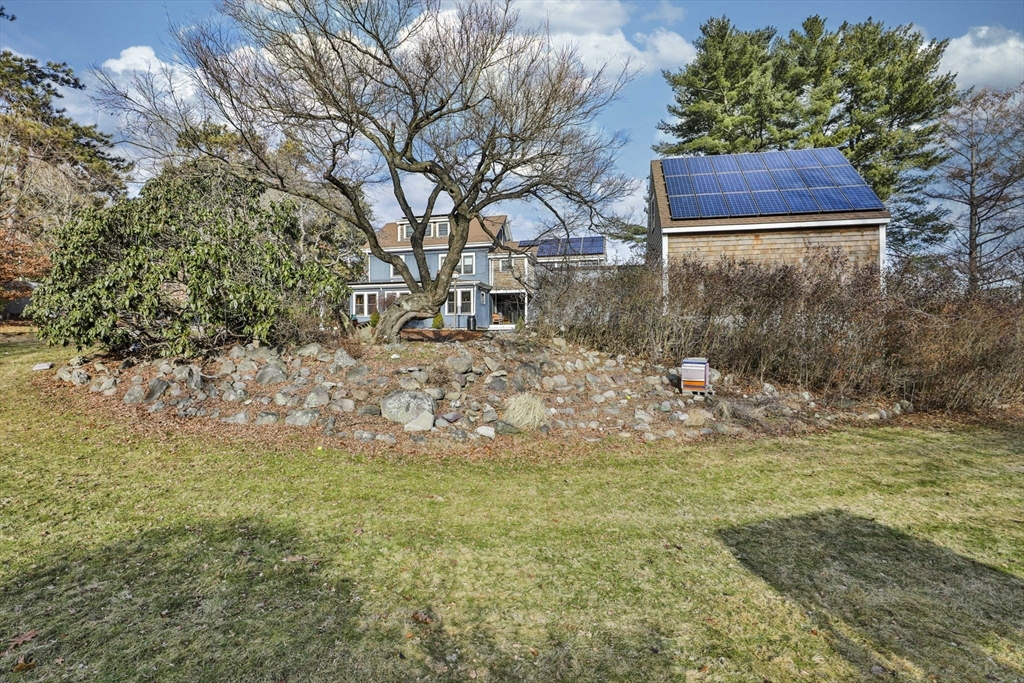 630 Brush Hill Road Milton, MA 02186 - Photo 40 of 41 a backyard of a house