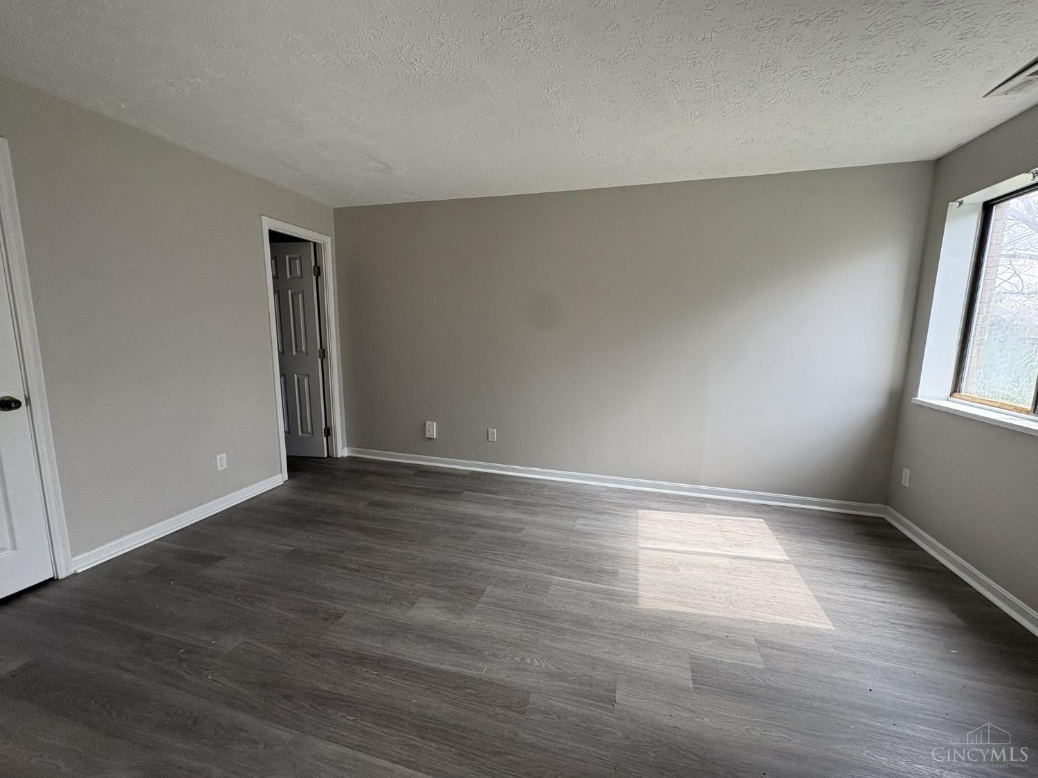 3503 West Fork Road, Unit 7 Cincinnati, OH 45211 - Photo 7 of 10