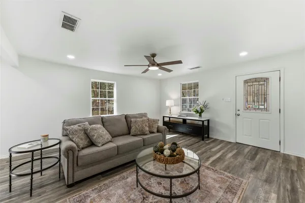 $367,500 | 7309 Blessing Avenue, Austin, TX 78752