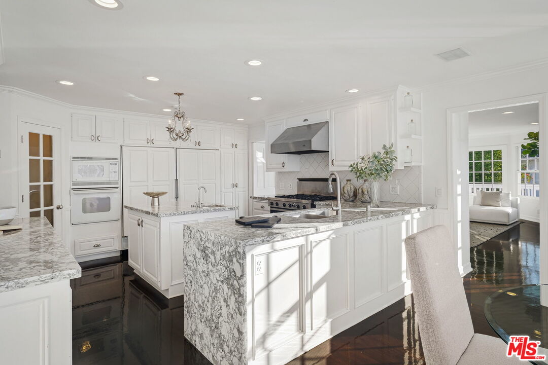 1201 Cliff Drive Newport Beach, CA 92663 - Photo 11 of 45