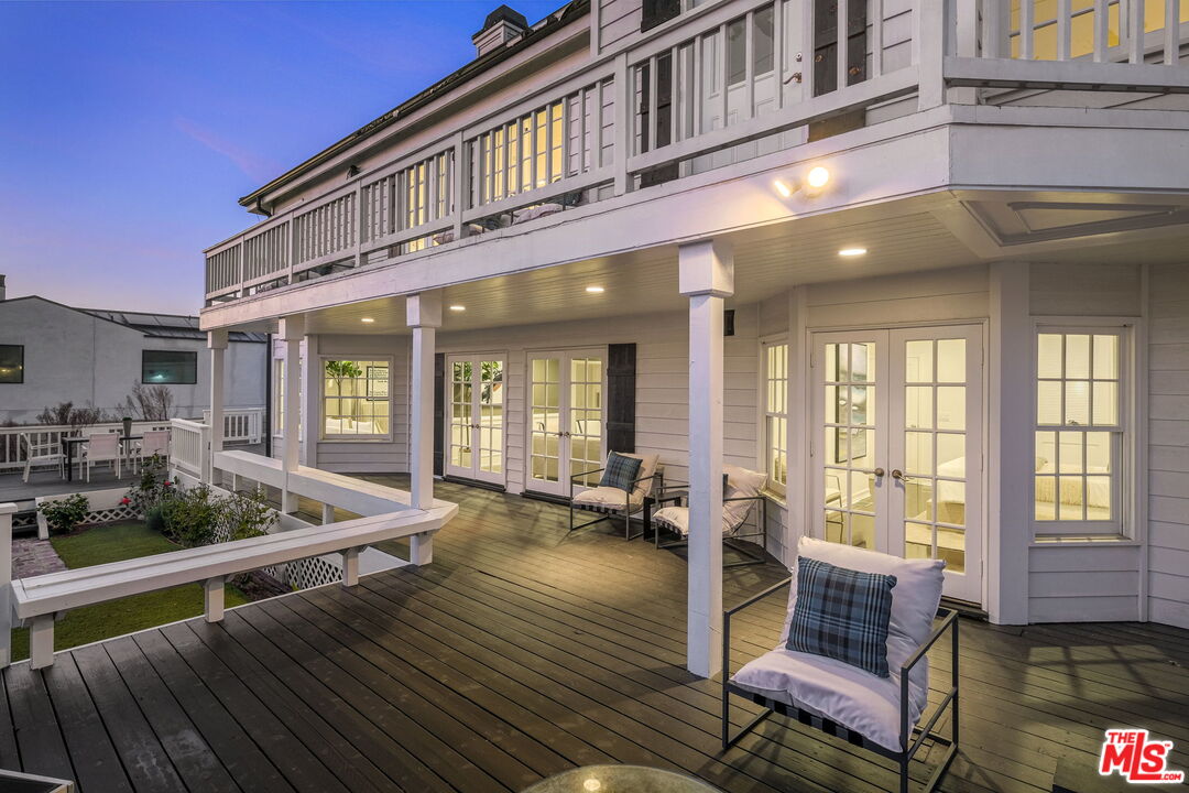 1201 Cliff Drive Newport Beach, CA 92663 - Photo 3 of 45