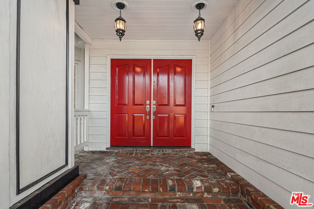 1201 Cliff Drive Newport Beach, CA 92663 - Photo 27 of 45