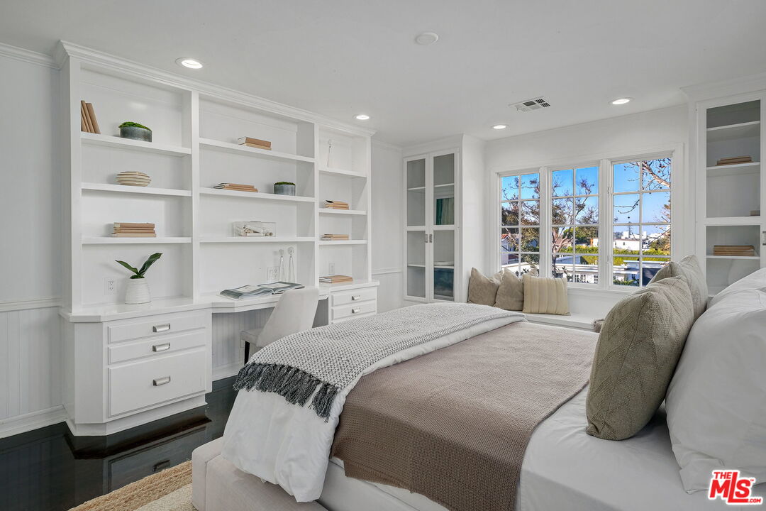 1201 Cliff Drive Newport Beach, CA 92663 - Photo 38 of 45