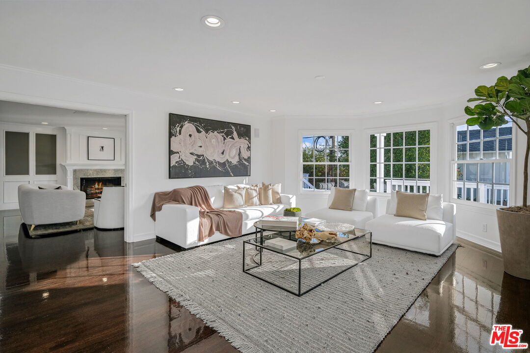 1201 Cliff Drive Newport Beach, CA 92663 - Photo 7 of 45