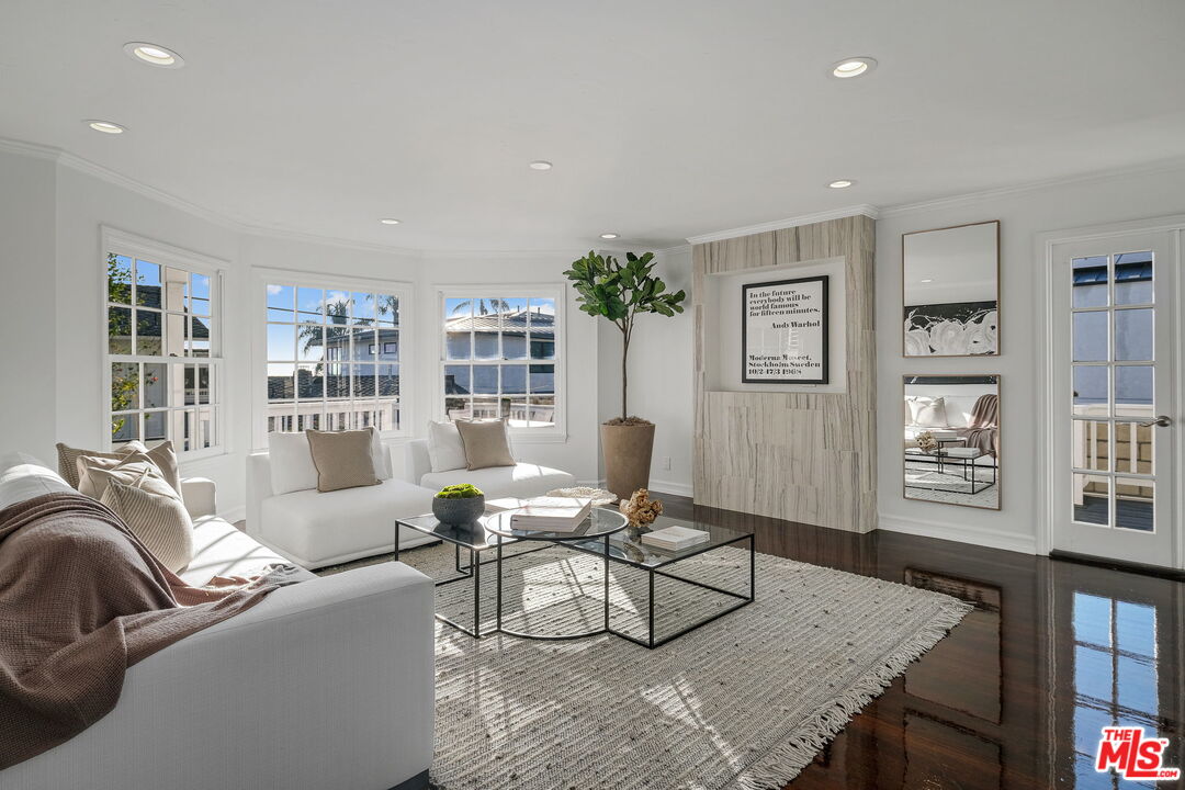 1201 Cliff Drive Newport Beach, CA 92663 - Photo 8 of 45