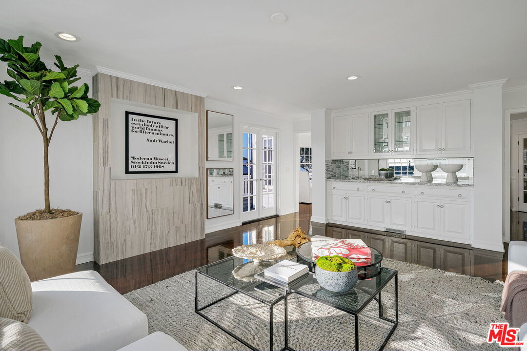 1201 Cliff Drive Newport Beach, CA 92663 - Photo 9 of 45