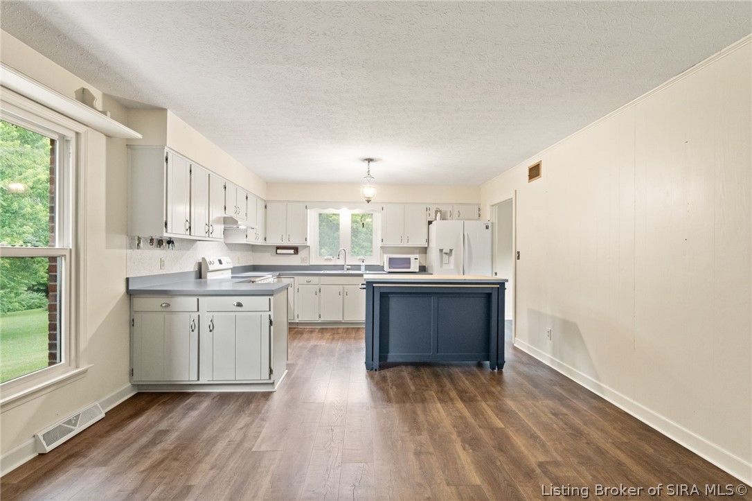 4100 St Johns Road Greenville, IN 47124 - Photo 11 of 37