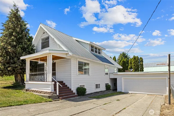 $565,000 | 107 West Montana Avenue, Roslyn, WA 98941