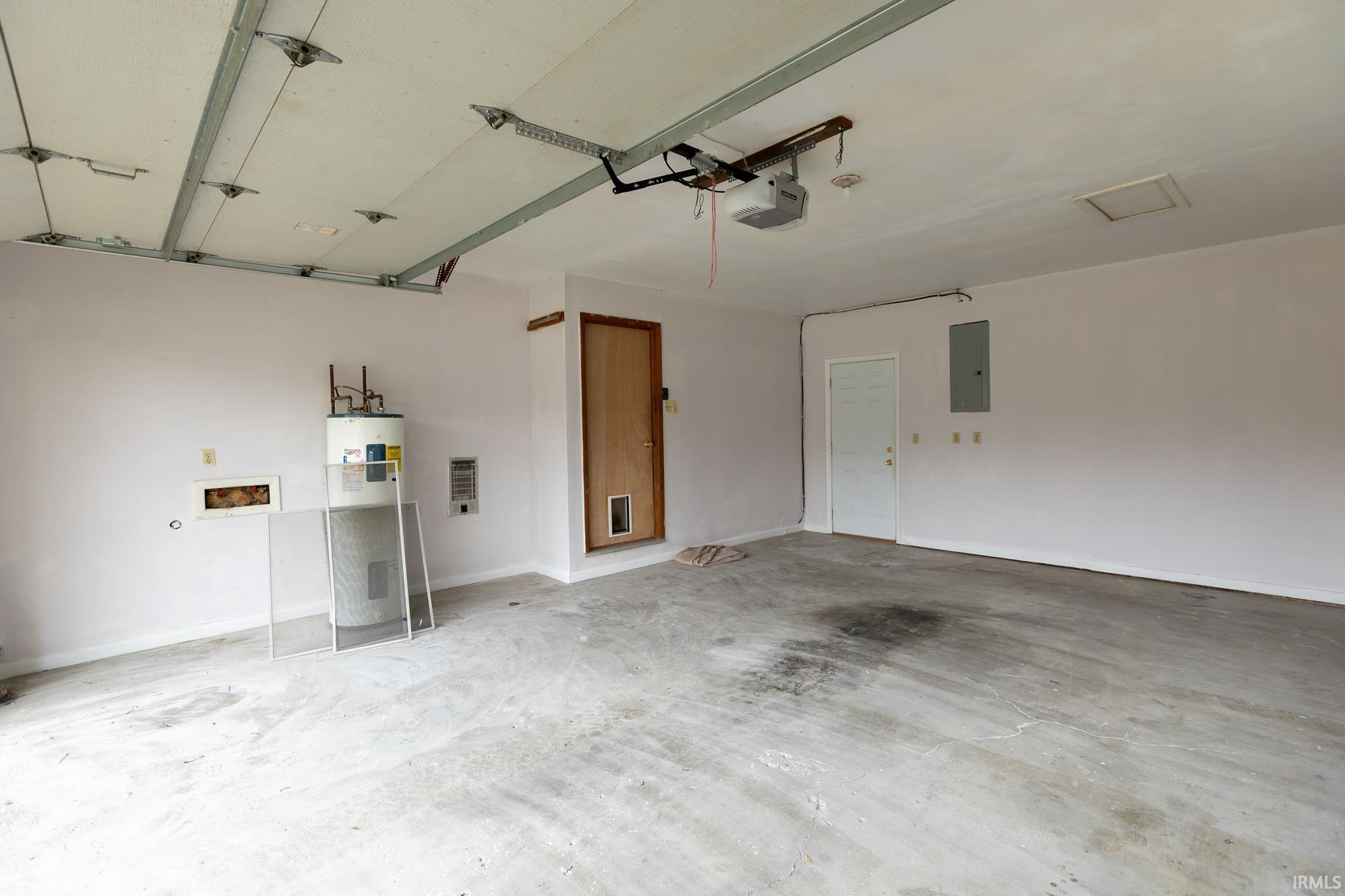 6820 East St Road Bloomington, IN 47408 - Photo 33 of 36 Gallery Image 33