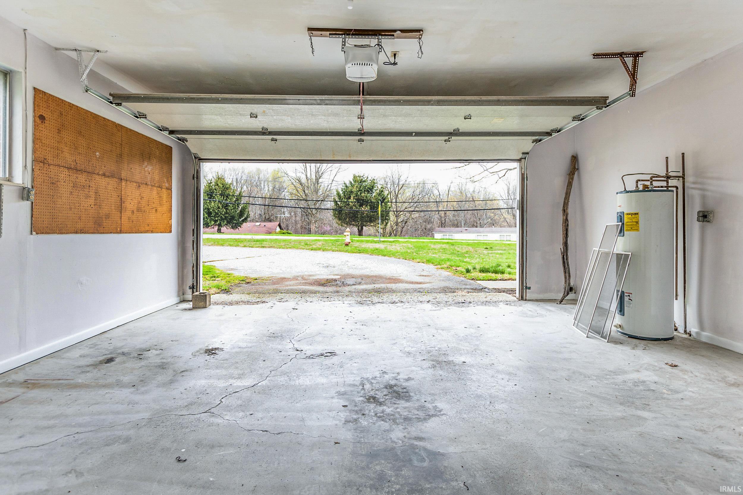 6820 East St Road Bloomington, IN 47408 - Photo 34 of 36 Gallery Image 34