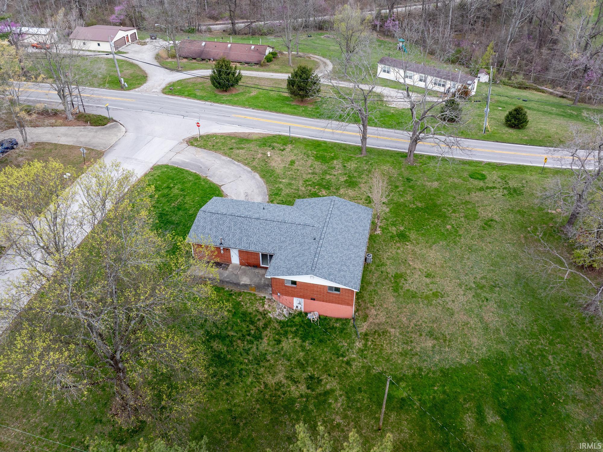 6820 East St Road Bloomington, IN 47408 - Photo 35 of 36 Gallery Image 35