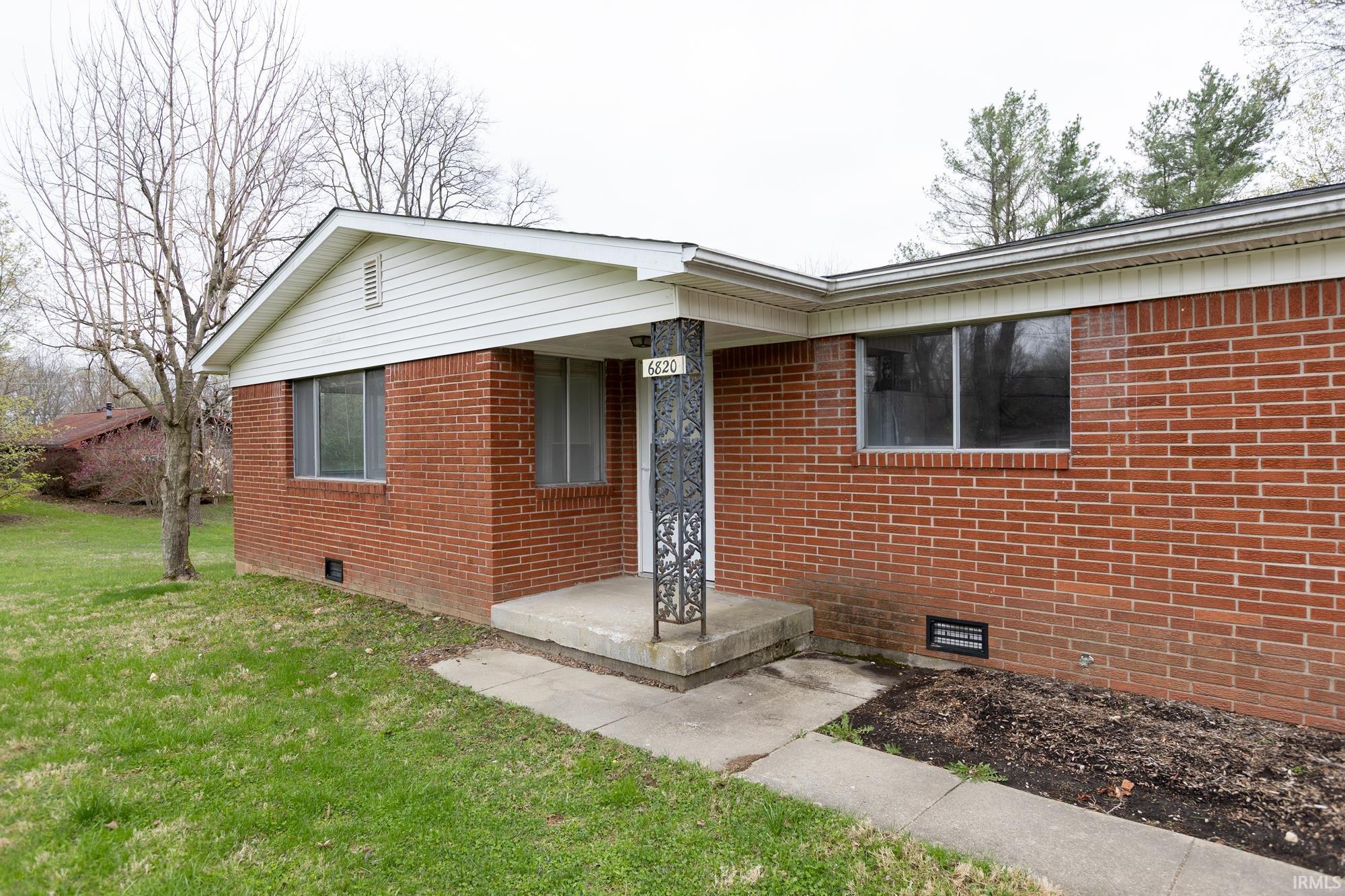 6820 East St Road Bloomington, IN 47408 - Photo 4 of 36 Gallery Image 4