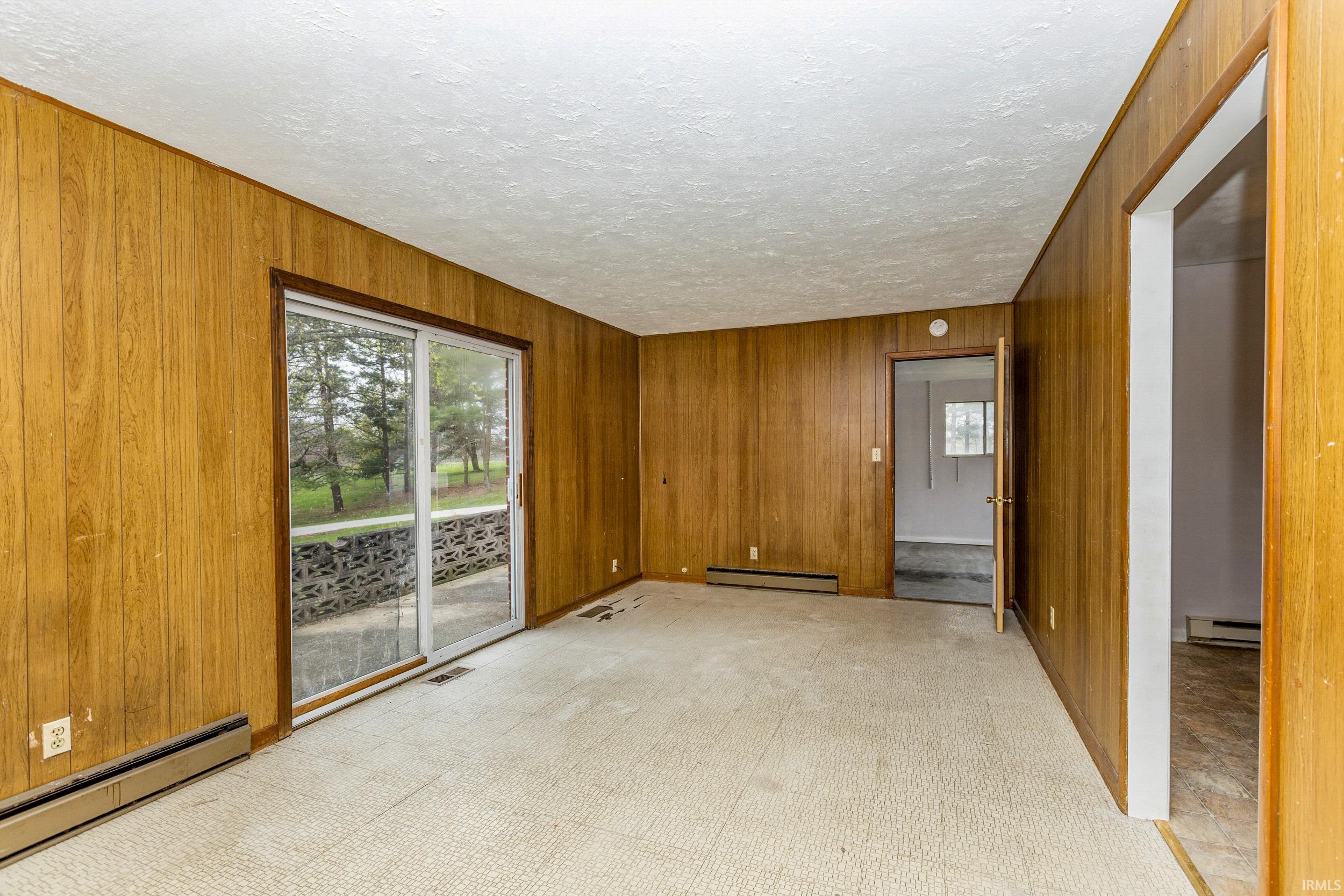 6820 East St Road Bloomington, IN 47408 - Photo 6 of 36 Gallery Image 6