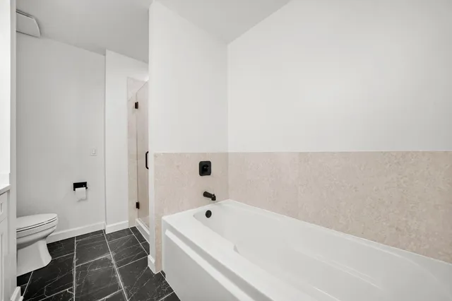 $4,500 | 1841 South Calumet Avenue, Unit T6, Chicago, IL 60616