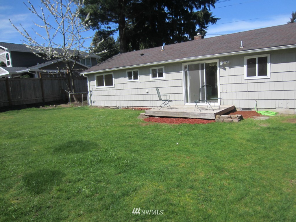 8310 196th Street Southwest Edmonds, WA 98026 - Photo 12 of 12 Gallery Image 12