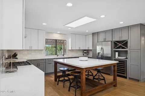 $1,375,000 | 2044 Smoketree Drive, Carefree, AZ 85377