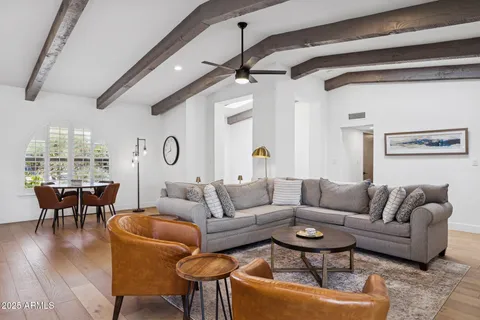 $1,375,000 | 2044 Smoketree Drive, Carefree, AZ 85377