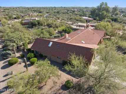 $1,375,000 | 2044 Smoketree Drive, Carefree, AZ 85377
