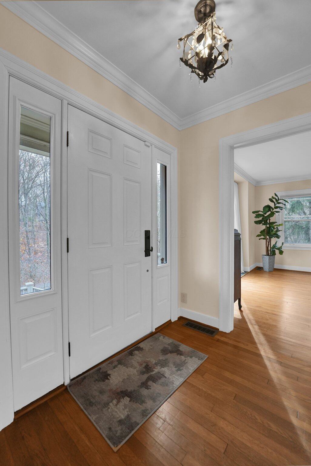 296 Walhalla Road Columbus, OH 43202 - Photo 5 of 75 66-web-or-mls-296-walhalla-rd