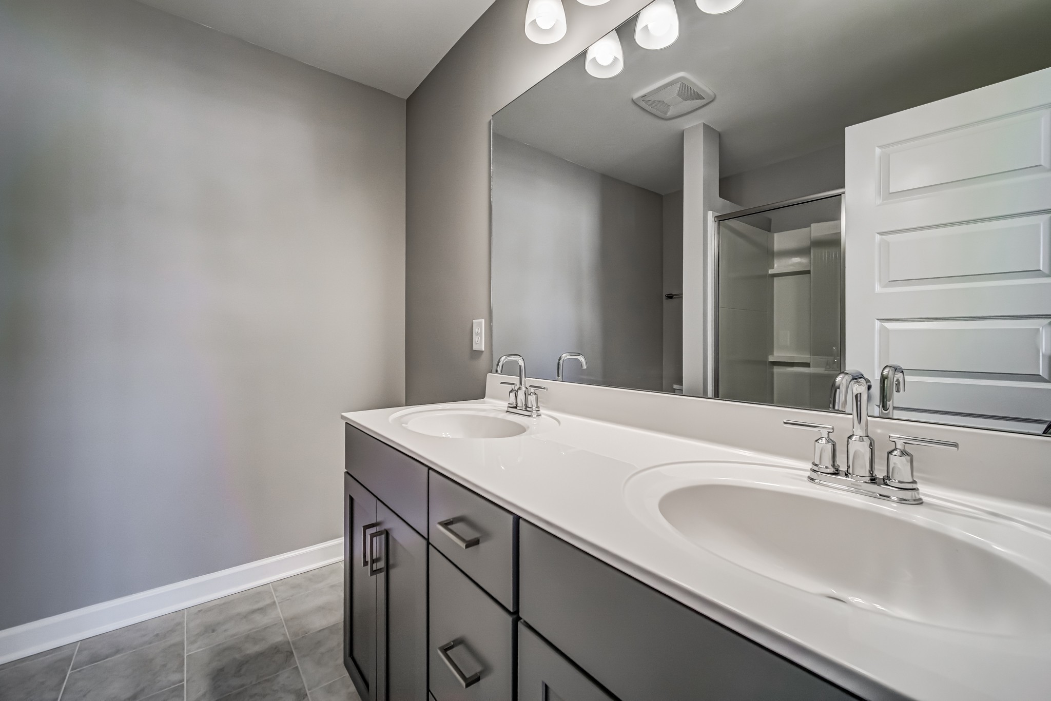 161 Rothwood Pvt Hendersonville, TN 37075 - Photo 11 of 29 a bathroom with a sink and a mirror