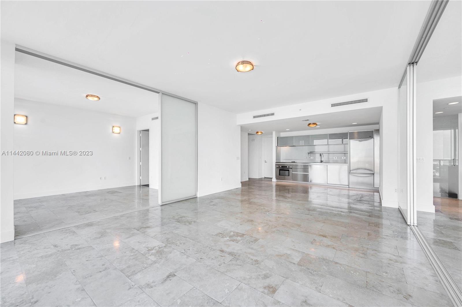 1040 Biscayne Boulevard, Unit 2107 Miami, FL 33132 - Photo 8 of 50