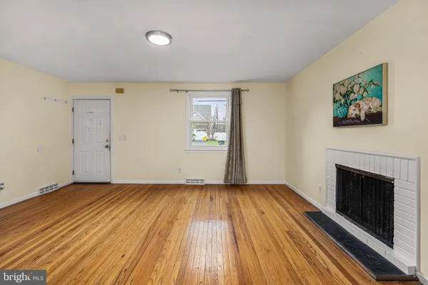 $3,750 | 318 Ewing Street, Princeton, NJ 08540