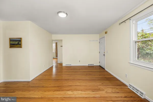 $3,750 | 318 Ewing Street, Princeton, NJ 08540