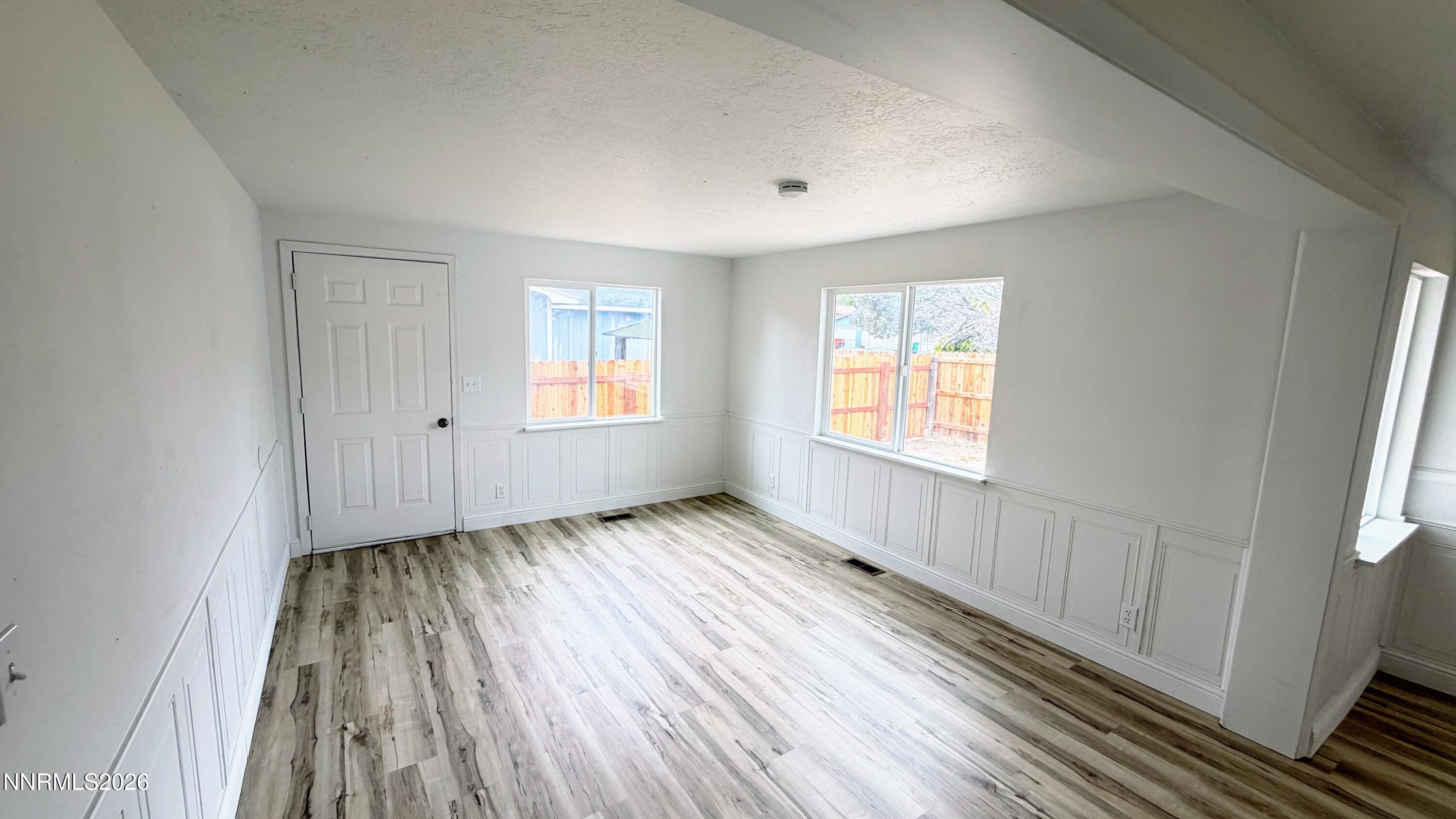6805 Lotus Street Reno, NV 89506 - Photo 4 of 18 IMG_2072