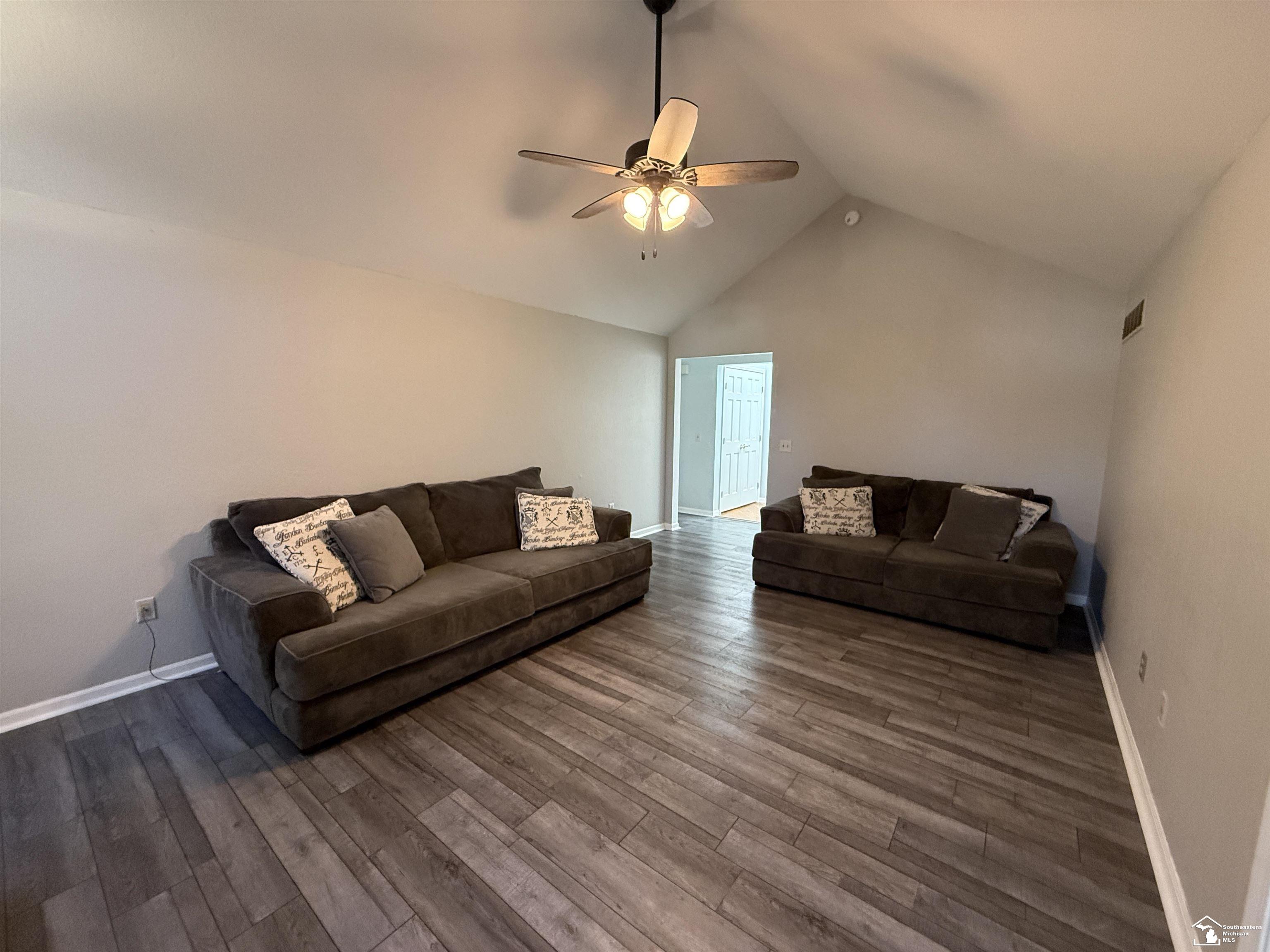 1412 Winding Way Temperance, MI 48182 - Photo 5 of 10