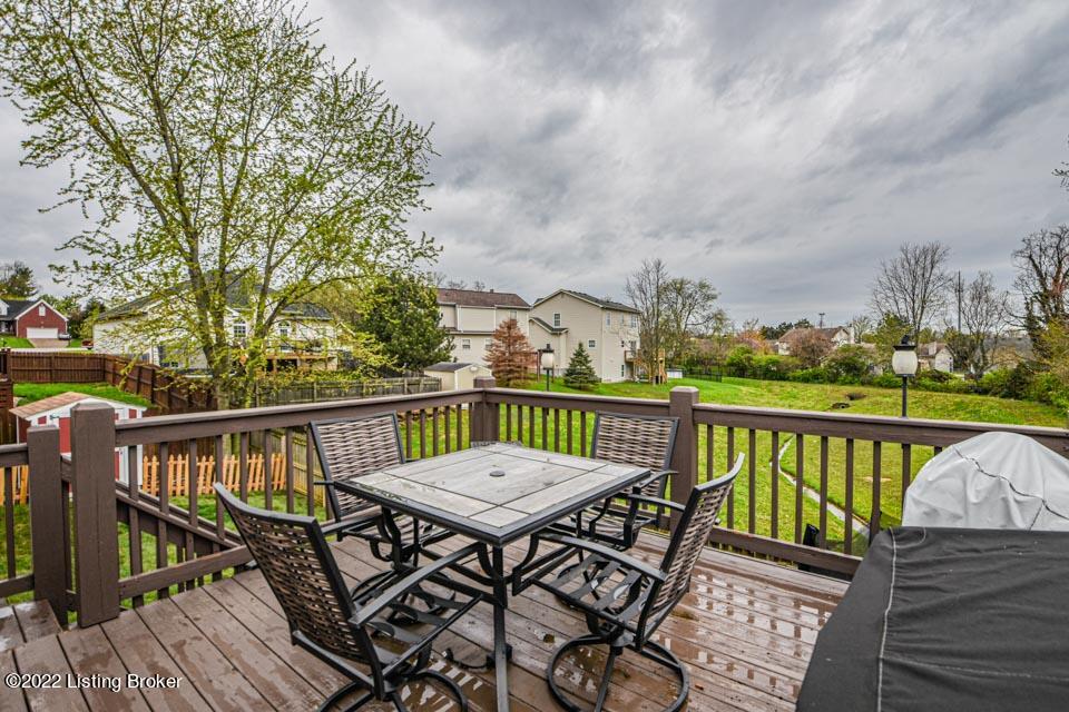 10205 Vantage Road Louisville, KY 40299 - Photo 30 of 30 034_Decl with a View