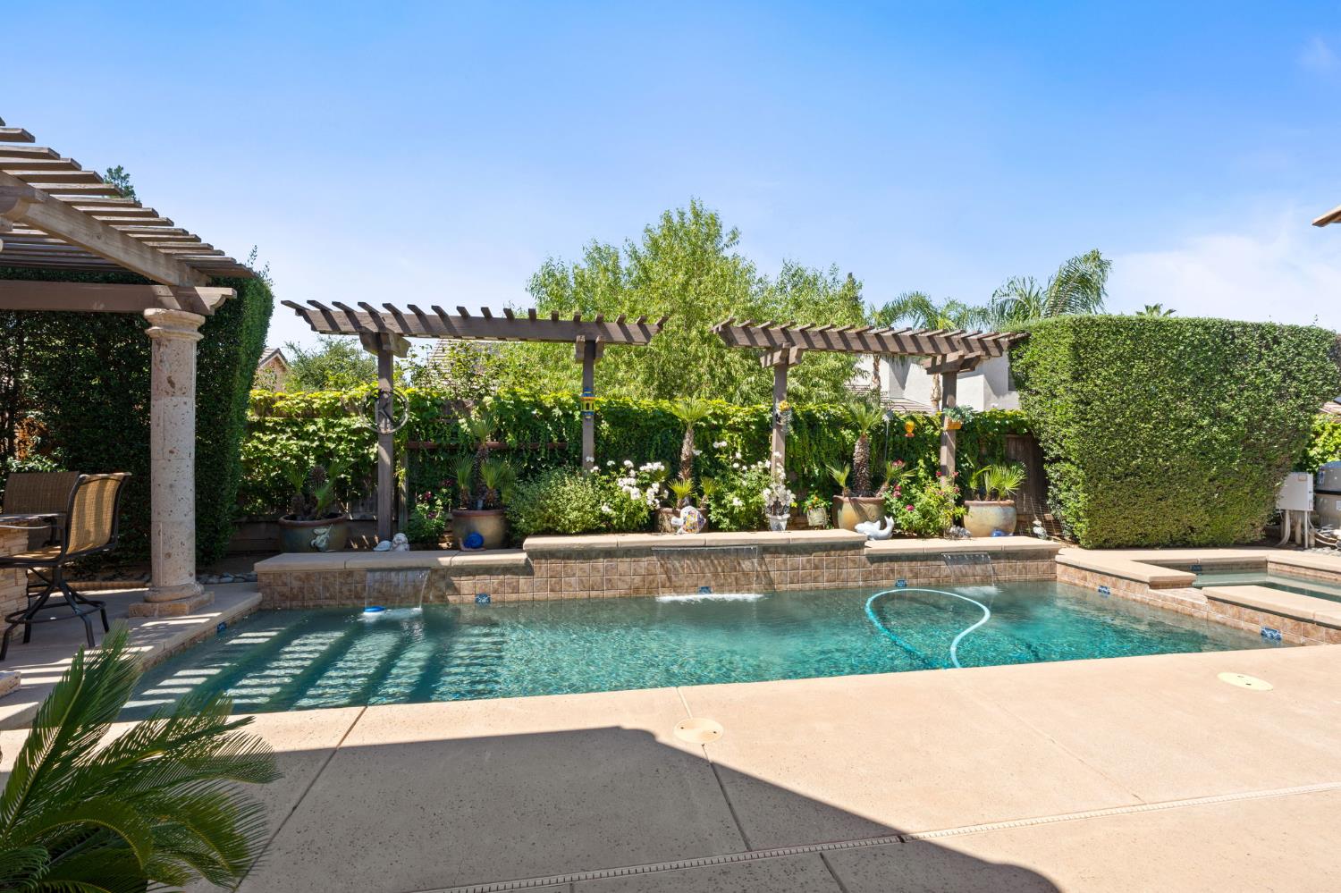 1823 Decatur Avenue Clovis, CA 93611 - Photo 56 of 68