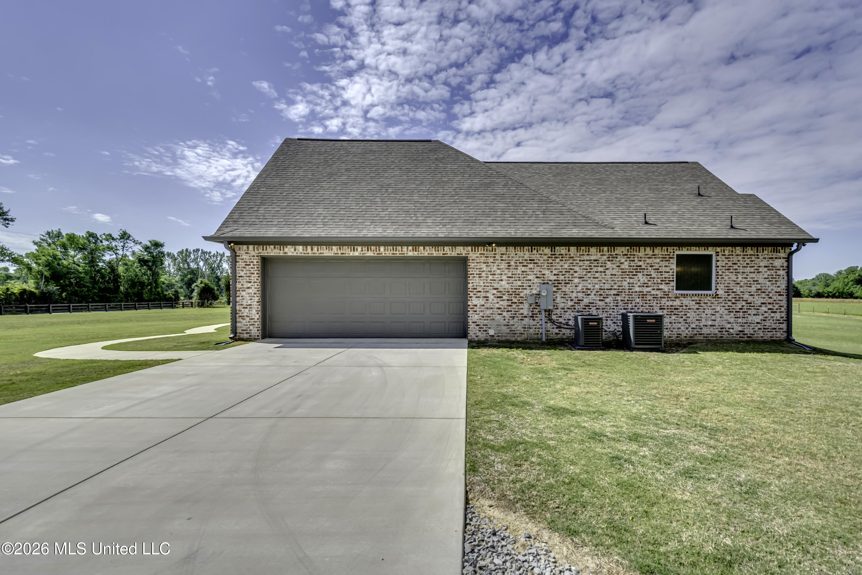 901 Sharon Road Canton, MS 39046 - Photo 8 of 87 901 Sharon Road--7