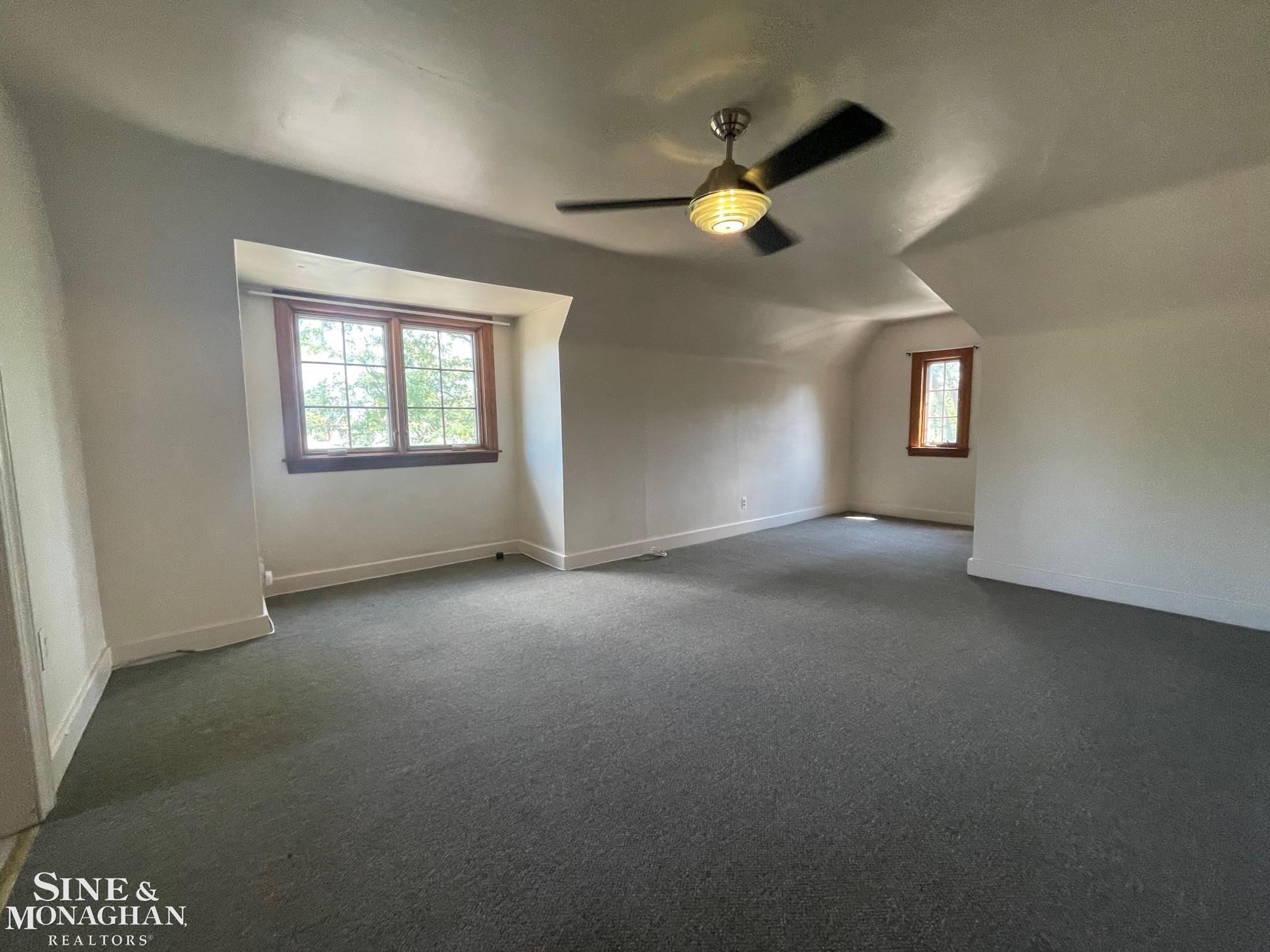780 Trombley Road Grosse Pointe, MI 48230 - Photo 9 of 40 50220043-6479AF27-3ABB-4AD6-A4BC-21F4F53741A7.JPG