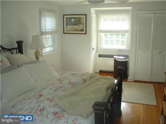 52 West Chelfield Road Glenside, PA 19038 - Photo 7 of 12 Bedroom - Main