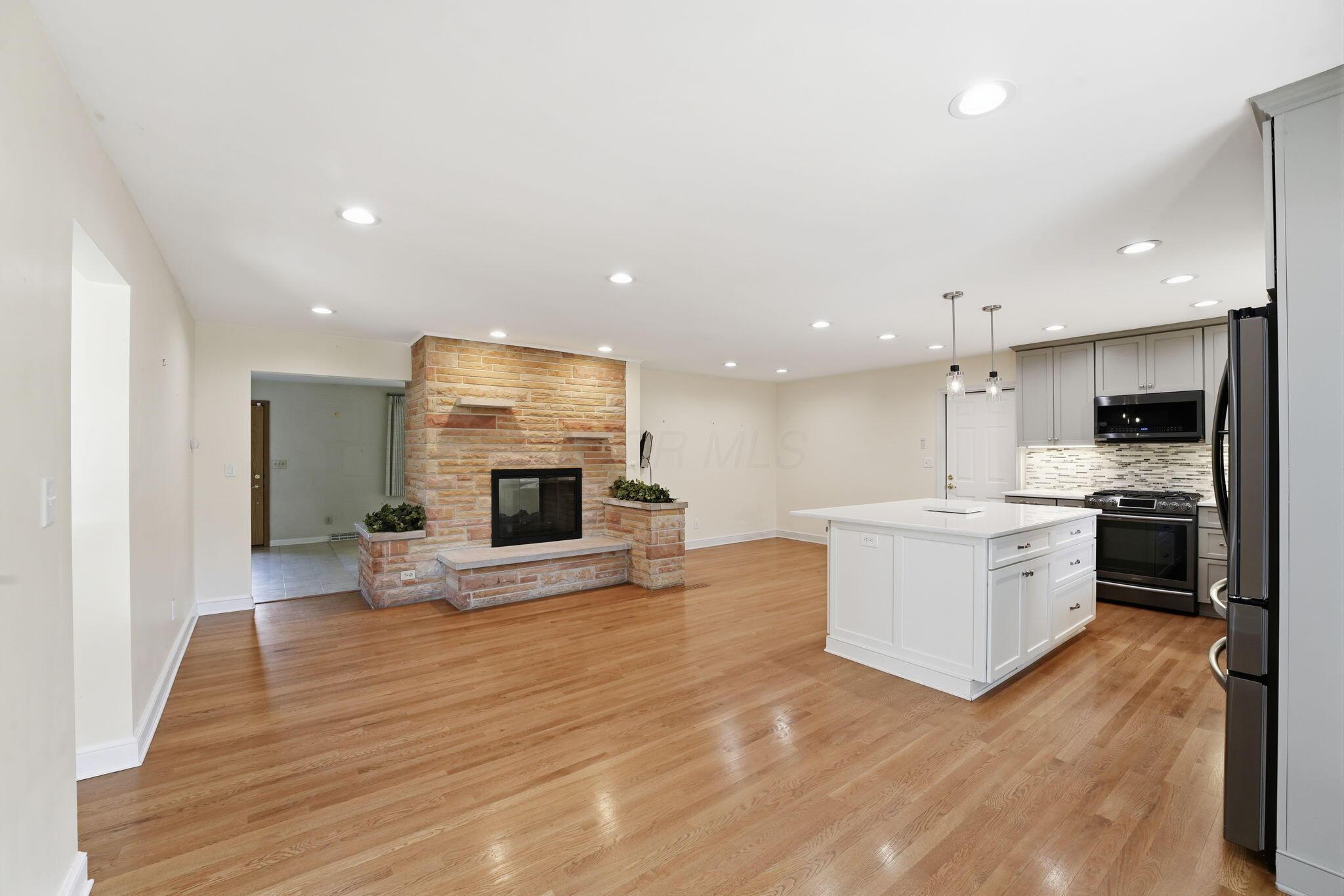 2290 Middlesex Road Columbus, OH 43220 - Photo 13 of 49