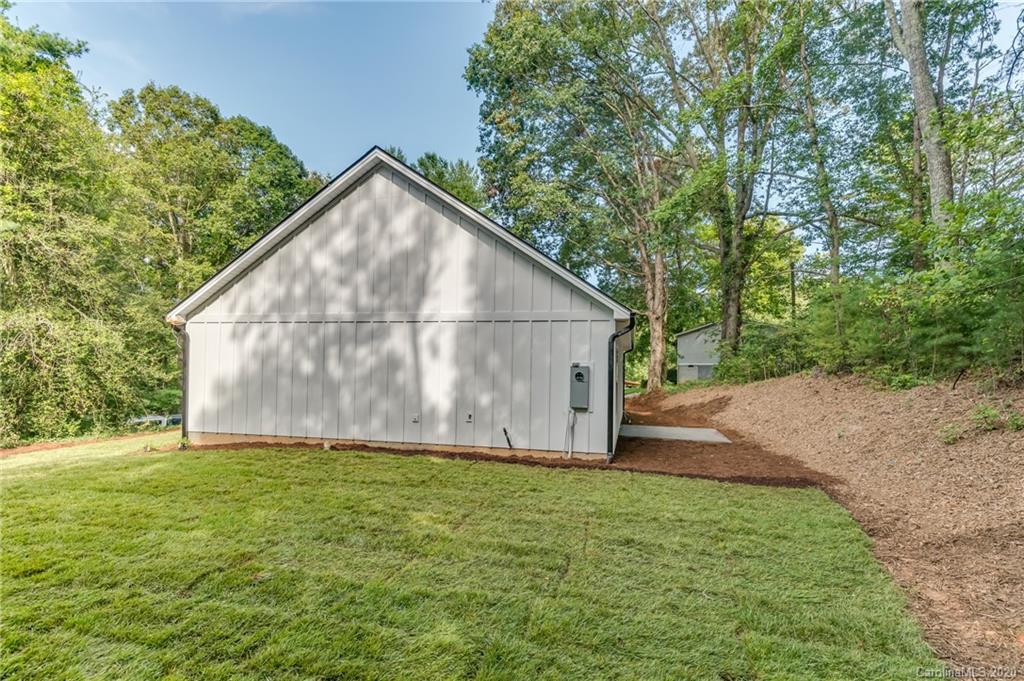 17 McDaniel Road Fletcher, NC 28732 - Photo 5 of 28 Gallery Image 5