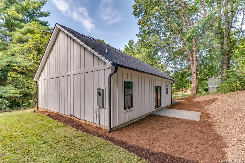 17 McDaniel Road Fletcher, NC 28732 - Photo 6 of 28 Gallery Image 6