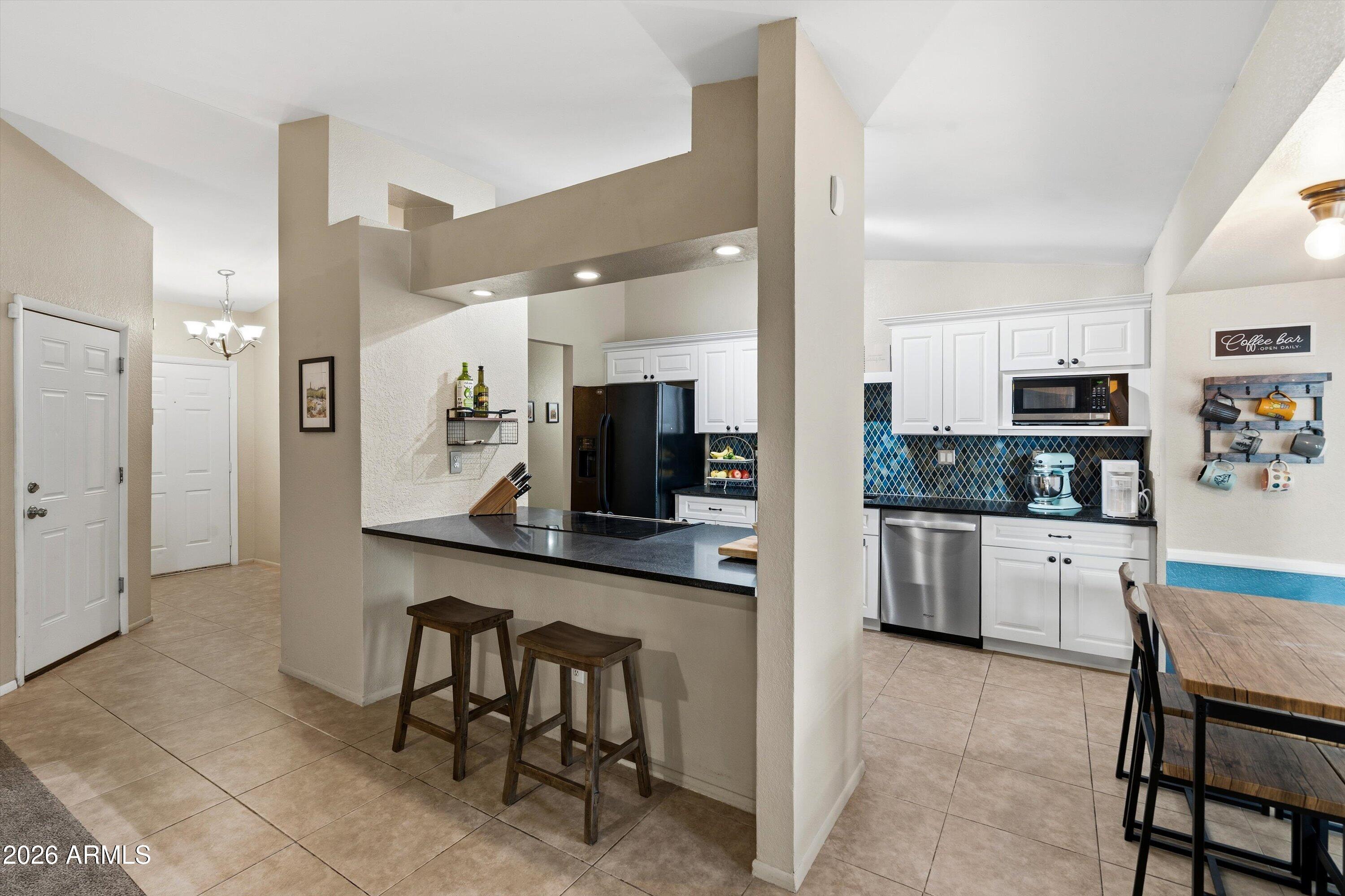 3133 East John Cabot Road Phoenix, AZ 85032 - Photo 13 of 30 14-Kitchen
