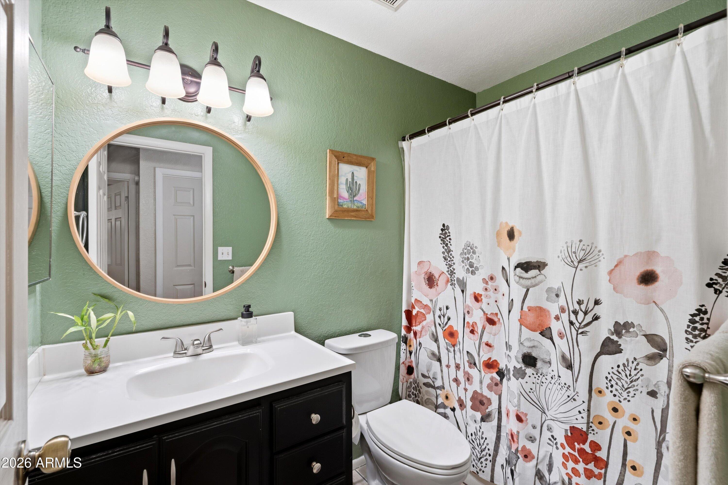 3133 East John Cabot Road Phoenix, AZ 85032 - Photo 20 of 30 22-Bathroom