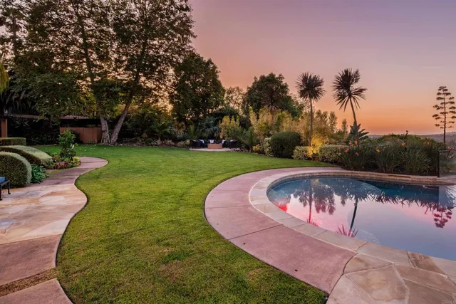 $4,995,000 | 18102 Via Ascenso, Rancho Santa Fe, CA 92067
