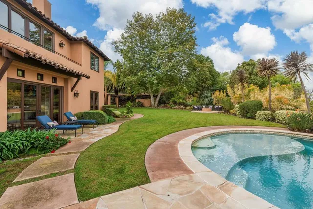$4,995,000 | 18102 Via Ascenso, Rancho Santa Fe, CA 92067